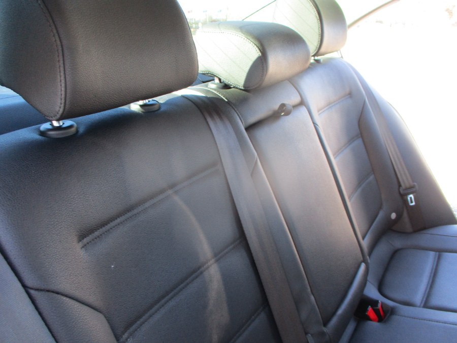 2012 Volkswagen Jetta Sedan 4dr Auto SEL w/Premium & Sunroof PZEV, available for sale in Massapequa, New York | South Shore Auto Brokers & Sales. Massapequa, New York 2012 Volkswagen Jetta Sedan 4dr Auto SEL w/Premium & Sunroof PZEV, available for sale in Massapequa, New York | South Shore Auto Brokers & Sales. Massapequa, New York