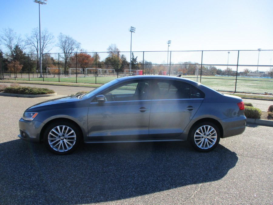 2012 Volkswagen Jetta Sedan 4dr Auto SEL w/Premium & Sunroof PZEV, available for sale in Massapequa, New York | South Shore Auto Brokers & Sales. Massapequa, New York 2012 Volkswagen Jetta Sedan 4dr Auto SEL w/Premium & Sunroof PZEV, available for sale in Massapequa, New York | South Shore Auto Brokers & Sales. Massapequa, New York