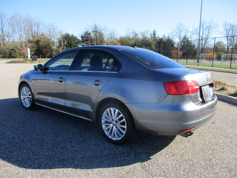 2012 Volkswagen Jetta Sedan 4dr Auto SEL w/Premium & Sunroof PZEV, available for sale in Massapequa, New York | South Shore Auto Brokers & Sales. Massapequa, New York 2012 Volkswagen Jetta Sedan 4dr Auto SEL w/Premium & Sunroof PZEV, available for sale in Massapequa, New York | South Shore Auto Brokers & Sales. Massapequa, New York