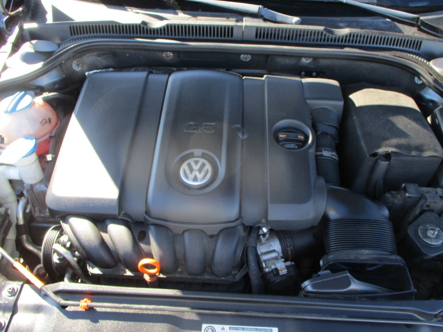 2012 Volkswagen Jetta Sedan 4dr Auto SEL w/Premium & Sunroof PZEV, available for sale in Massapequa, New York | South Shore Auto Brokers & Sales. Massapequa, New York 2012 Volkswagen Jetta Sedan 4dr Auto SEL w/Premium & Sunroof PZEV, available for sale in Massapequa, New York | South Shore Auto Brokers & Sales. Massapequa, New York
