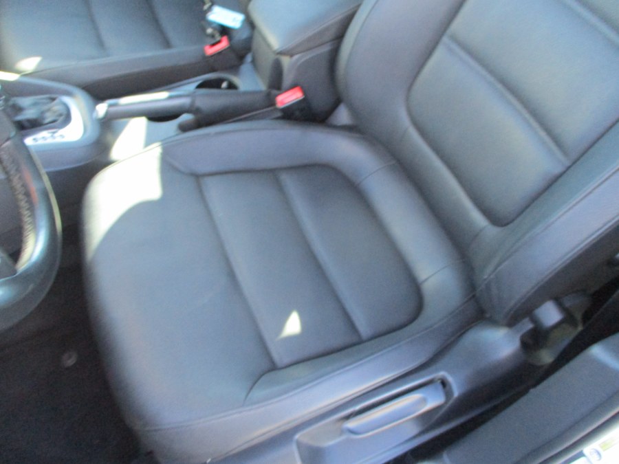 2012 Volkswagen Jetta Sedan 4dr Auto SEL w/Premium & Sunroof PZEV, available for sale in Massapequa, New York | South Shore Auto Brokers & Sales. Massapequa, New York 2012 Volkswagen Jetta Sedan 4dr Auto SEL w/Premium & Sunroof PZEV, available for sale in Massapequa, New York | South Shore Auto Brokers & Sales. Massapequa, New York
