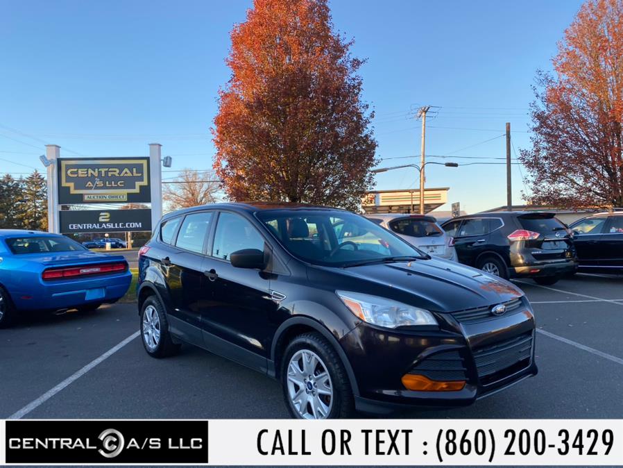 Used Ford Escape FWD 4dr S 2013 | Central A/S LLC. East Windsor, Connecticut Used Ford Escape FWD 4dr S 2013 | Central A/S LLC. East Windsor, Connecticut