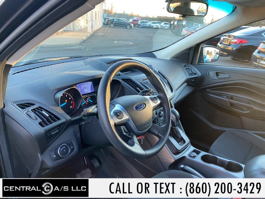 Used Ford Escape FWD 4dr S 2013 | Central A/S LLC. East Windsor, Connecticut Used Ford Escape FWD 4dr S 2013 | Central A/S LLC. East Windsor, Connecticut