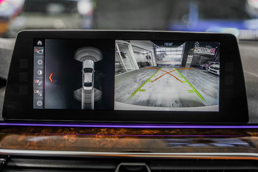 Used BMW 5 Series 530e xDrive iPerformance Plug-In Hybrid 2018 | 26 Motors Corp. Bronx, New York Used BMW 5 Series 530e xDrive iPerformance Plug-In Hybrid 2018 | 26 Motors Corp. Bronx, New York