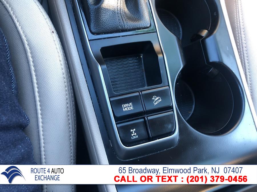 Used Hyundai Tucson SE AWD 2017 | Route 4 Auto Exchange. Elmwood Park, New Jersey Used Hyundai Tucson SE AWD 2017 | Route 4 Auto Exchange. Elmwood Park, New Jersey