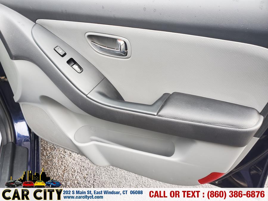 2010 Hyundai Elantra 4dr Sdn Man Blue, available for sale in East Windsor, Connecticut | Car City LLC. East Windsor, Connecticut 2010 Hyundai Elantra 4dr Sdn Man Blue, available for sale in East Windsor, Connecticut | Car City LLC. East Windsor, Connecticut