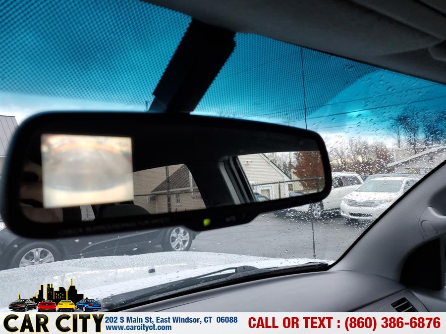 2009 Toyota Tacoma 4WD Double LB V6 AT, available for sale in East Windsor, Connecticut | Car City LLC. East Windsor, Connecticut 2009 Toyota Tacoma 4WD Double LB V6 AT, available for sale in East Windsor, Connecticut | Car City LLC. East Windsor, Connecticut