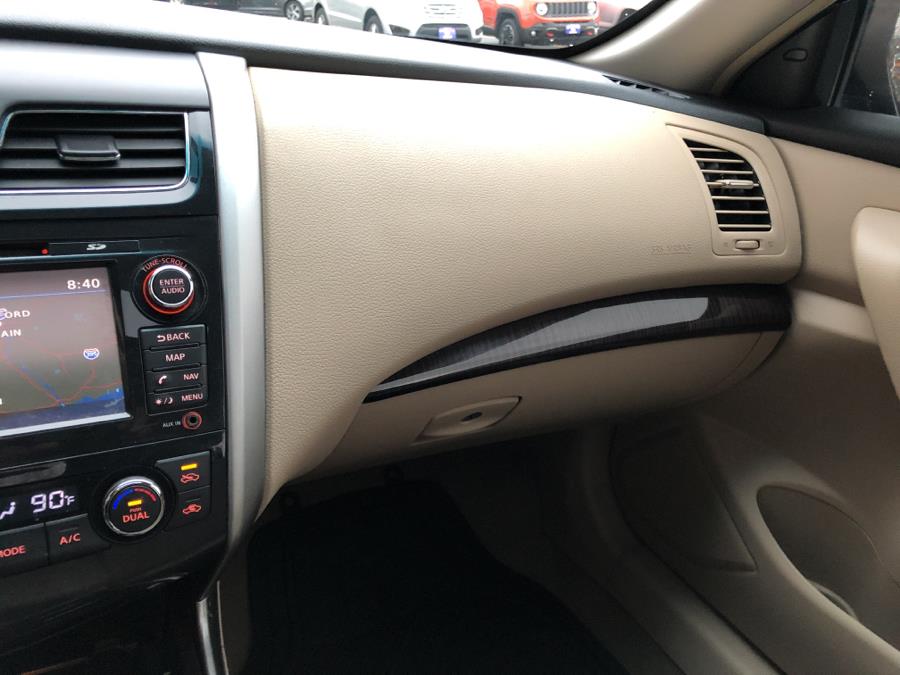 2013 Nissan Altima 4dr Sdn 2.5 SL, available for sale in Waterbury, Connecticut | National Auto Brokers, Inc.. Waterbury, Connecticut 2013 Nissan Altima 4dr Sdn 2.5 SL, available for sale in Waterbury, Connecticut | National Auto Brokers, Inc.. Waterbury, Connecticut