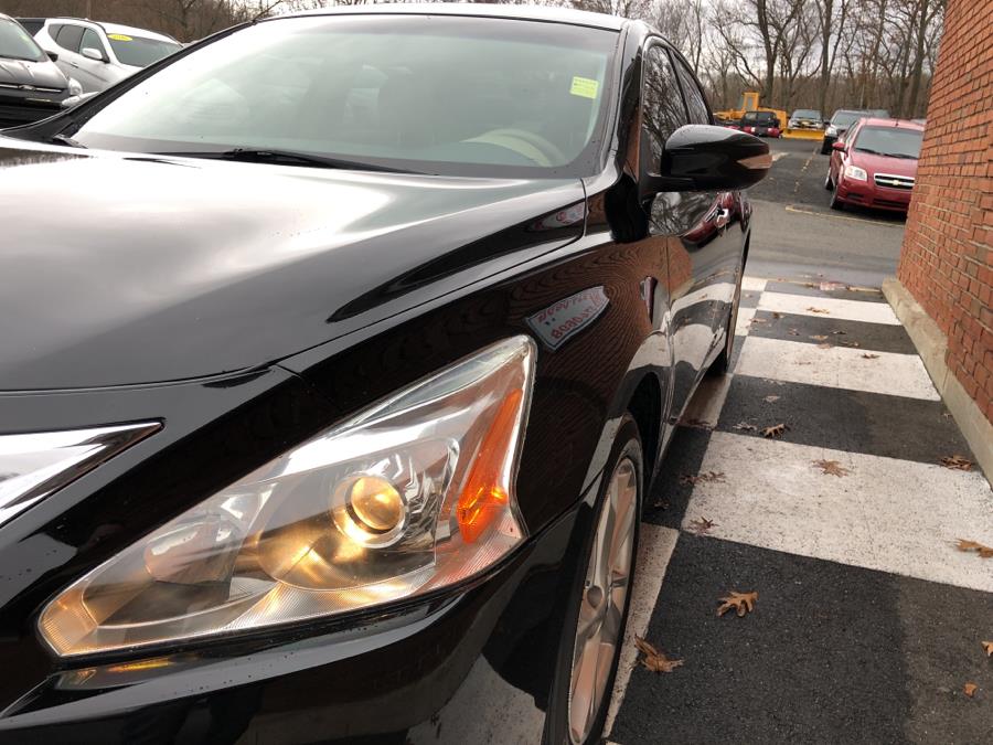 2013 Nissan Altima 4dr Sdn 2.5 SL, available for sale in Waterbury, Connecticut | National Auto Brokers, Inc.. Waterbury, Connecticut 2013 Nissan Altima 4dr Sdn 2.5 SL, available for sale in Waterbury, Connecticut | National Auto Brokers, Inc.. Waterbury, Connecticut