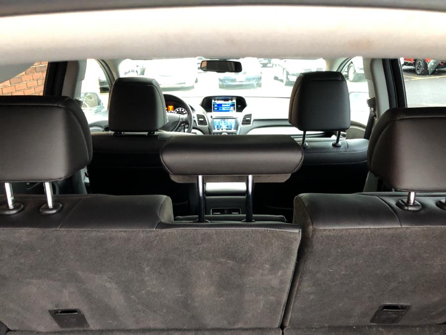 2018 Acura RDX AWD w/Technology Pkg, available for sale in Waterbury, Connecticut | National Auto Brokers, Inc.. Waterbury, Connecticut 2018 Acura RDX AWD w/Technology Pkg, available for sale in Waterbury, Connecticut | National Auto Brokers, Inc.. Waterbury, Connecticut