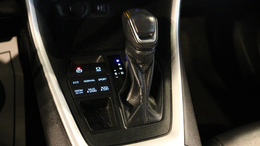 Used Toyota RAV4 XLE Premium AWD (Natl) 2019 | Inman Motors Sales. Medford, Massachusetts Used Toyota RAV4 XLE Premium AWD (Natl) 2019 | Inman Motors Sales. Medford, Massachusetts