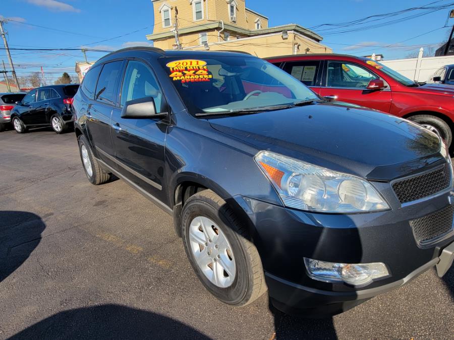 Used Chevrolet Traverse AWD 4dr LS 2011 | Eugen's Auto Sales & Repairs. Philadelphia, Pennsylvania Used Chevrolet Traverse AWD 4dr LS 2011 | Eugen's Auto Sales & Repairs. Philadelphia, Pennsylvania