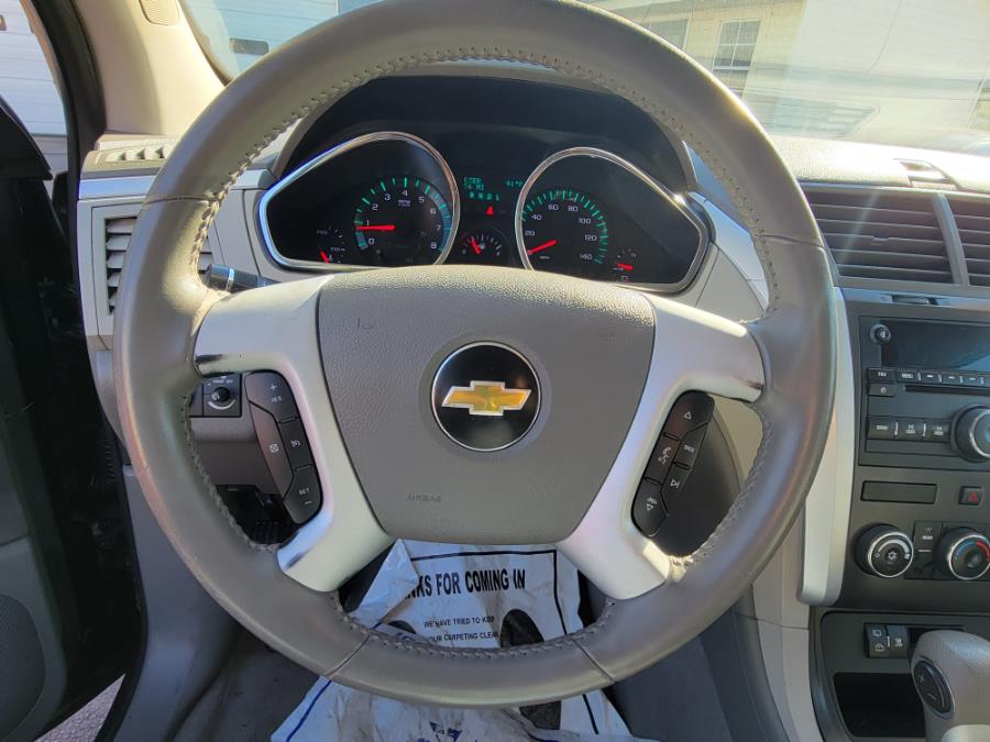Used Chevrolet Traverse AWD 4dr LS 2011 | Eugen's Auto Sales & Repairs. Philadelphia, Pennsylvania Used Chevrolet Traverse AWD 4dr LS 2011 | Eugen's Auto Sales & Repairs. Philadelphia, Pennsylvania