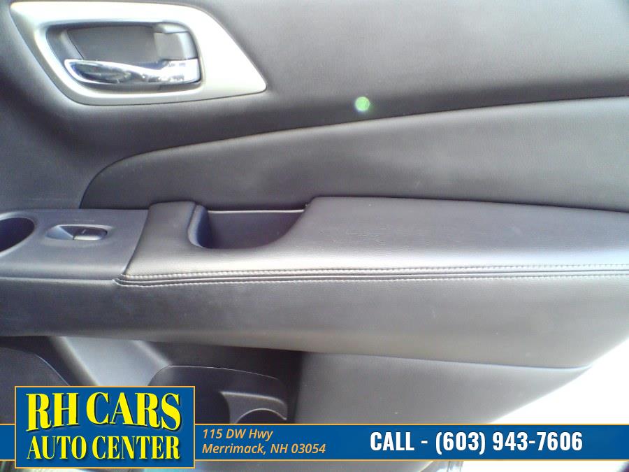 Used Nissan Pathfinder 4WD 4dr SL 2015 | RH Cars LLC. Merrimack, New Hampshire Used Nissan Pathfinder 4WD 4dr SL 2015 | RH Cars LLC. Merrimack, New Hampshire