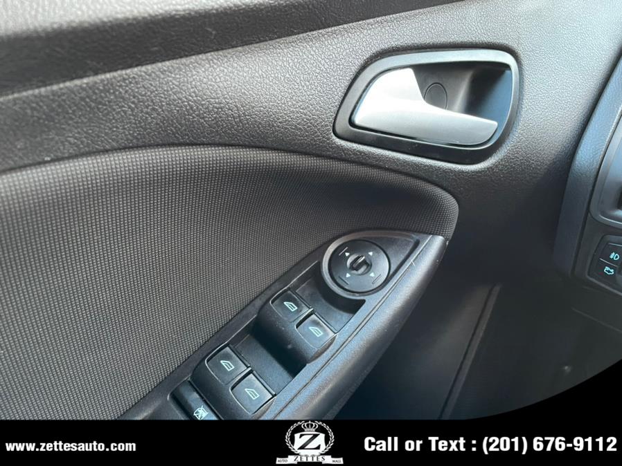 Used Ford Focus 5dr HB SE 2014 | Zettes Auto Mall. Jersey City, New Jersey Used Ford Focus 5dr HB SE 2014 | Zettes Auto Mall. Jersey City, New Jersey