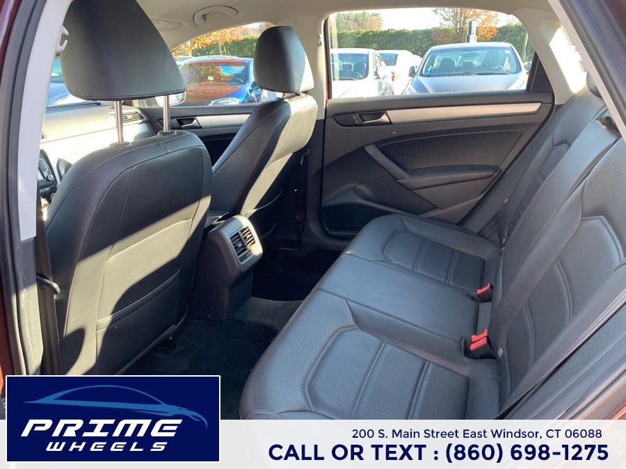 2013 Volkswagen Passat 4dr Sdn 2.5L Auto SE w/Sunroof PZEV, available for sale in East Windsor, Connecticut | Prime Wheels. East Windsor, Connecticut 2013 Volkswagen Passat 4dr Sdn 2.5L Auto SE w/Sunroof PZEV, available for sale in East Windsor, Connecticut | Prime Wheels. East Windsor, Connecticut