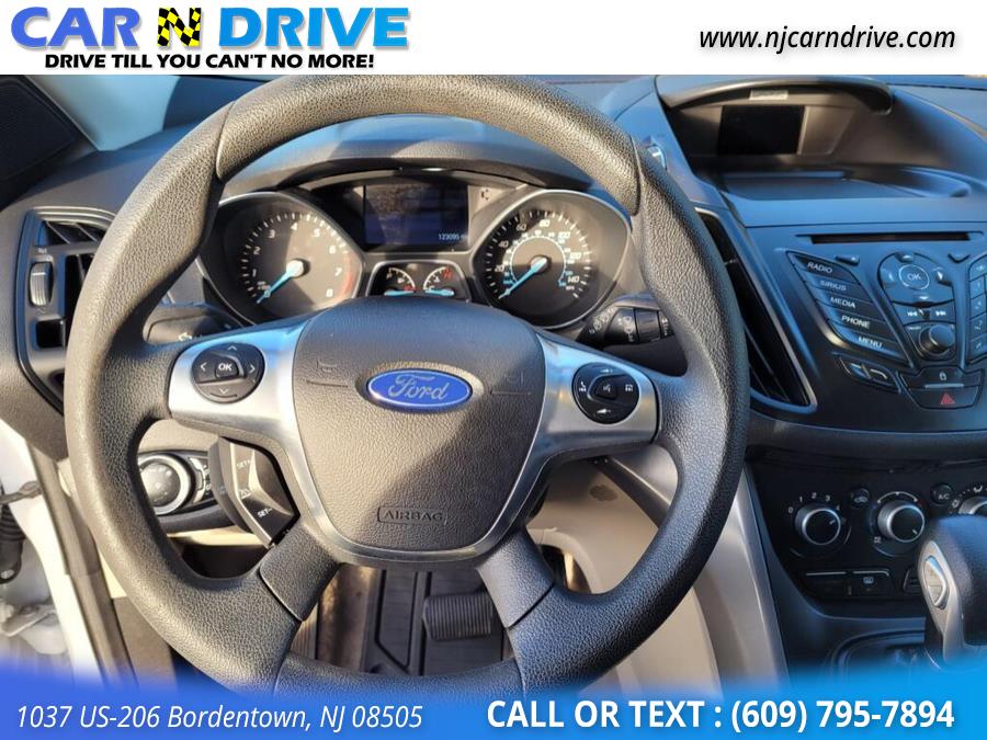 2015 Ford Escape SE 4WD, available for sale in Bordentown, New Jersey | Car N Drive. Bordentown, New Jersey 2015 Ford Escape SE 4WD, available for sale in Bordentown, New Jersey | Car N Drive. Bordentown, New Jersey