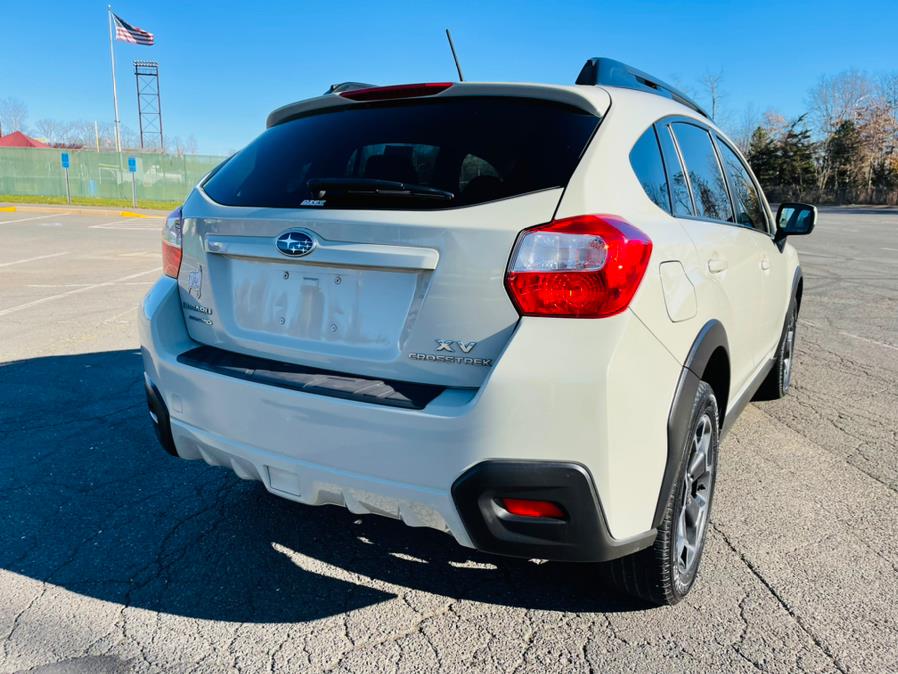 Used Subaru XV Crosstrek 5dr Auto 2.0i Premium 2014 | Supreme Automotive. New Britain, Connecticut Used Subaru XV Crosstrek 5dr Auto 2.0i Premium 2014 | Supreme Automotive. New Britain, Connecticut