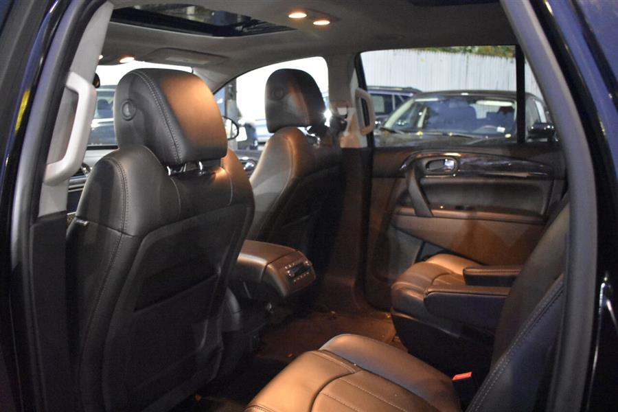 Used Buick Enclave Leather AWD 4dr Crossover 2017 | Automania. Woodside, New York Used Buick Enclave Leather AWD 4dr Crossover 2017 | Automania. Woodside, New York