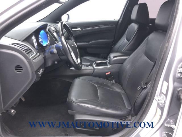 Used Chrysler 300 4dr Sdn 300C AWD 2014 | J&M Automotive Sls&Svc LLC. Naugatuck, Connecticut Used Chrysler 300 4dr Sdn 300C AWD 2014 | J&M Automotive Sls&Svc LLC. Naugatuck, Connecticut