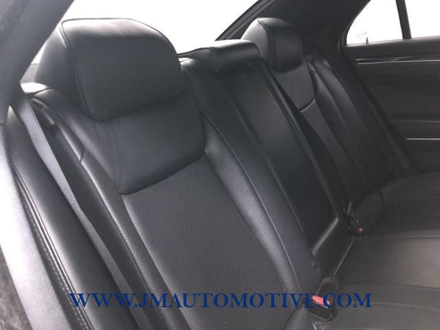 Used Chrysler 300 4dr Sdn 300C AWD 2014 | J&M Automotive Sls&Svc LLC. Naugatuck, Connecticut Used Chrysler 300 4dr Sdn 300C AWD 2014 | J&M Automotive Sls&Svc LLC. Naugatuck, Connecticut