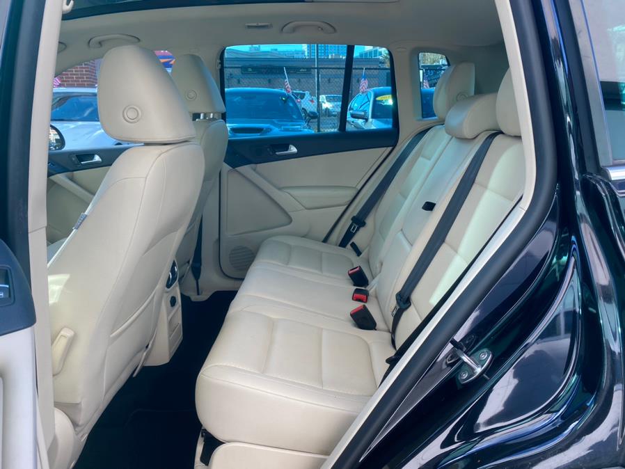 Used Volkswagen Tiguan 4WD 4dr Auto SE 2013 | Apex Westchester Used Vehicles. White Plains, New York Used Volkswagen Tiguan 4WD 4dr Auto SE 2013 | Apex Westchester Used Vehicles. White Plains, New York