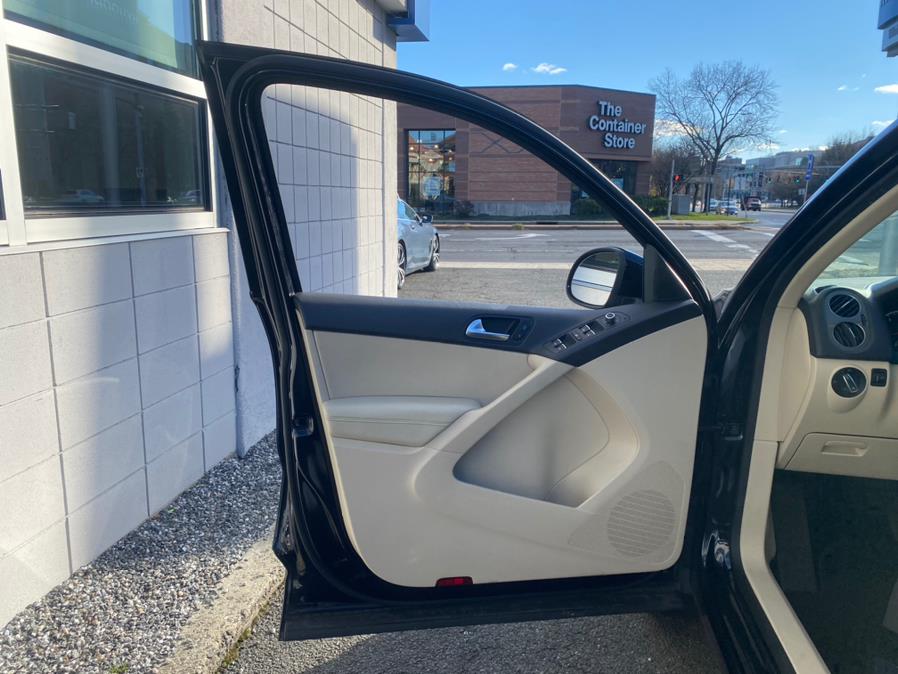 Used Volkswagen Tiguan 4WD 4dr Auto SE 2013 | Apex Westchester Used Vehicles. White Plains, New York Used Volkswagen Tiguan 4WD 4dr Auto SE 2013 | Apex Westchester Used Vehicles. White Plains, New York