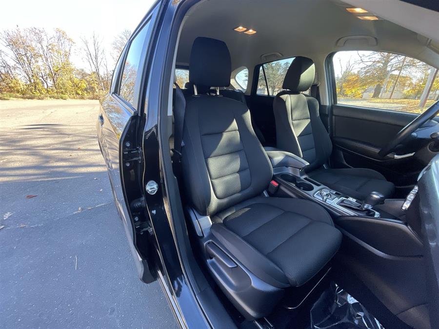 2016 Mazda CX-5 AWD 4dr Auto Touring, available for sale in Stratford, Connecticut | Wiz Leasing Inc. Stratford, Connecticut 2016 Mazda CX-5 AWD 4dr Auto Touring, available for sale in Stratford, Connecticut | Wiz Leasing Inc. Stratford, Connecticut