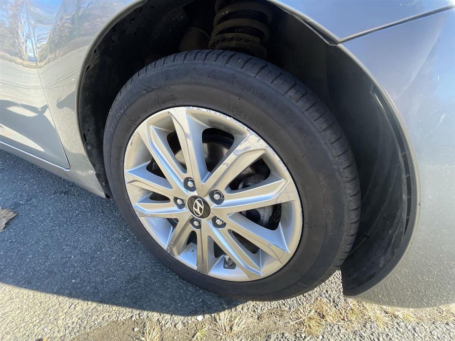 Used Hyundai Elantra 4dr Sdn Auto SE (Ulsan Plant) 2014 | Wiz Leasing Inc. Stratford, Connecticut Used Hyundai Elantra 4dr Sdn Auto SE (Ulsan Plant) 2014 | Wiz Leasing Inc. Stratford, Connecticut