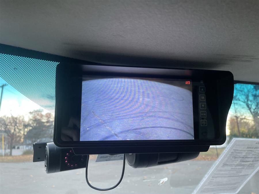 2017 GMC Savana Commercial Cutaway 3500 Van 177", available for sale in Stratford, Connecticut | Wiz Leasing Inc. Stratford, Connecticut 2017 GMC Savana Commercial Cutaway 3500 Van 177", available for sale in Stratford, Connecticut | Wiz Leasing Inc. Stratford, Connecticut