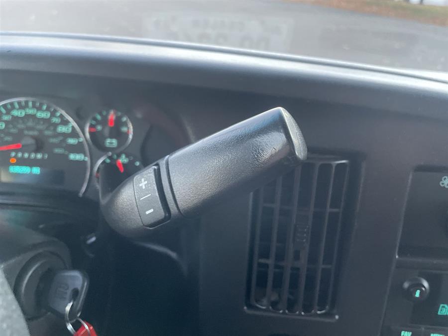 2017 GMC Savana Commercial Cutaway 3500 Van 177", available for sale in Stratford, Connecticut | Wiz Leasing Inc. Stratford, Connecticut 2017 GMC Savana Commercial Cutaway 3500 Van 177", available for sale in Stratford, Connecticut | Wiz Leasing Inc. Stratford, Connecticut