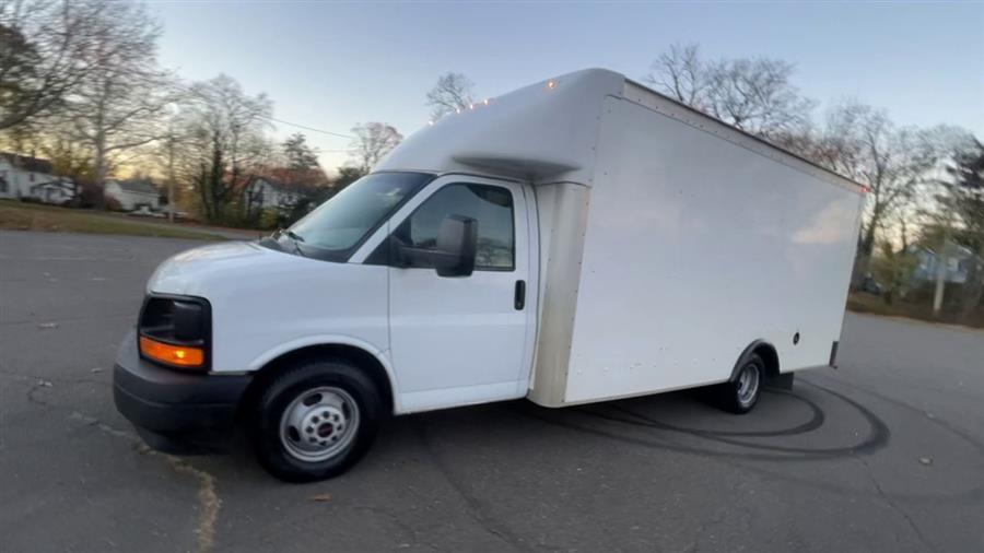2017 GMC Savana Commercial Cutaway 3500 Van 177", available for sale in Stratford, Connecticut | Wiz Leasing Inc. Stratford, Connecticut 2017 GMC Savana Commercial Cutaway 3500 Van 177", available for sale in Stratford, Connecticut | Wiz Leasing Inc. Stratford, Connecticut