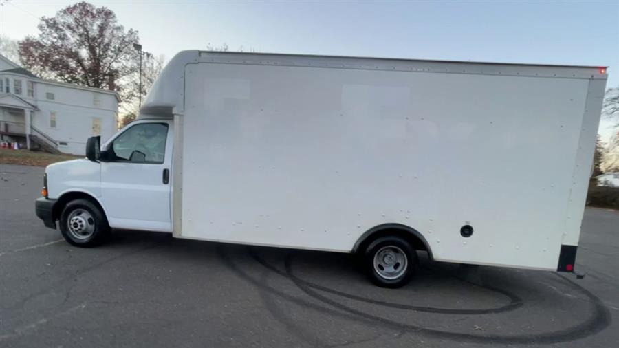 2017 GMC Savana Commercial Cutaway 3500 Van 177", available for sale in Stratford, Connecticut | Wiz Leasing Inc. Stratford, Connecticut 2017 GMC Savana Commercial Cutaway 3500 Van 177", available for sale in Stratford, Connecticut | Wiz Leasing Inc. Stratford, Connecticut