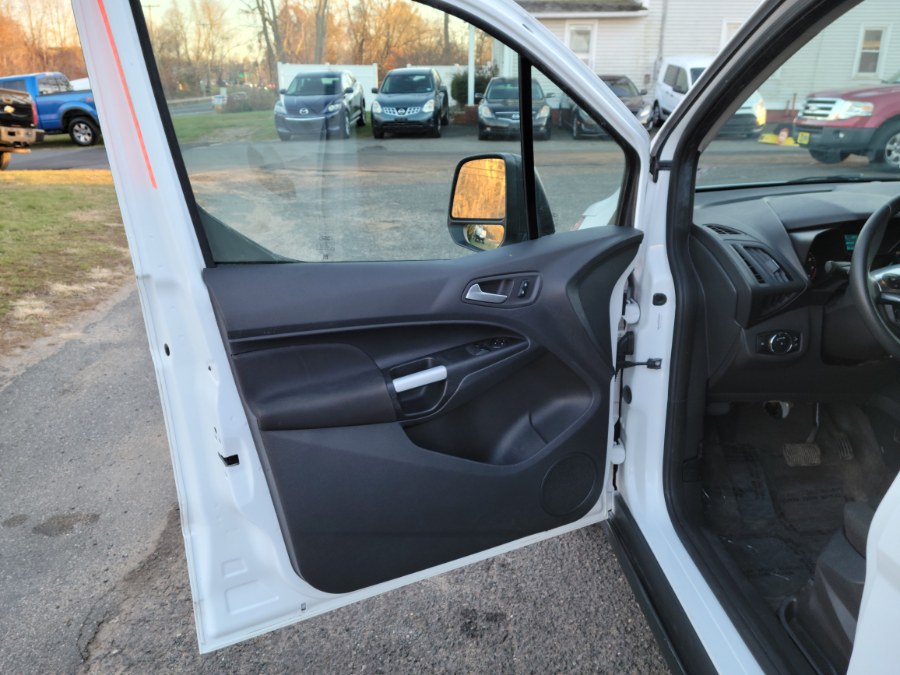 2016 Ford Transit Connect LWB XLT With Roof Rack & Full Shelves, available for sale in East Windsor, Connecticut | Toro Auto. East Windsor, Connecticut 2016 Ford Transit Connect LWB XLT With Roof Rack & Full Shelves, available for sale in East Windsor, Connecticut | Toro Auto. East Windsor, Connecticut