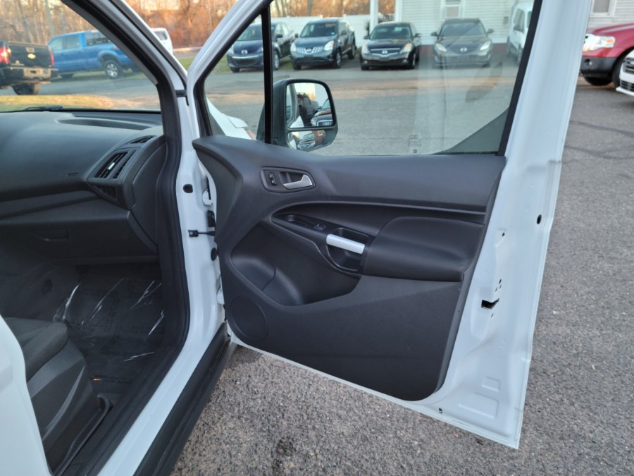 2016 Ford Transit Connect LWB XLT With Roof Rack & Full Shelves, available for sale in East Windsor, Connecticut | Toro Auto. East Windsor, Connecticut 2016 Ford Transit Connect LWB XLT With Roof Rack & Full Shelves, available for sale in East Windsor, Connecticut | Toro Auto. East Windsor, Connecticut