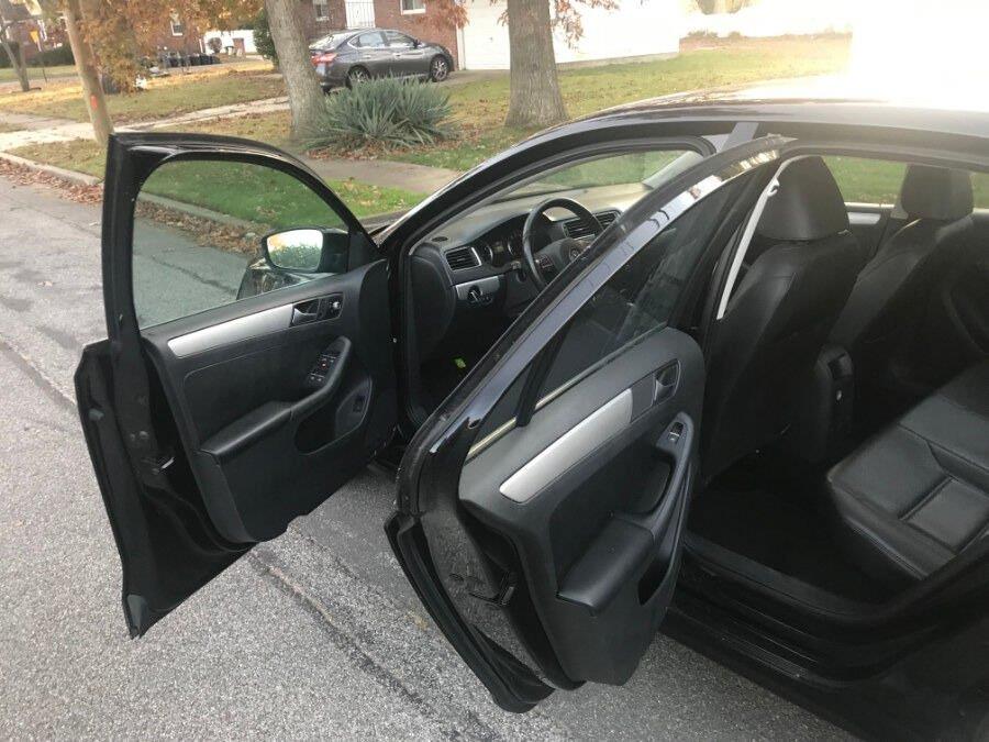 2013 Volkswagen Jetta Sedan 4dr Auto SE PZEV, available for sale in Massapequa, New York | Rite Choice Auto Inc.. Massapequa, New York 2013 Volkswagen Jetta Sedan 4dr Auto SE PZEV, available for sale in Massapequa, New York | Rite Choice Auto Inc.. Massapequa, New York