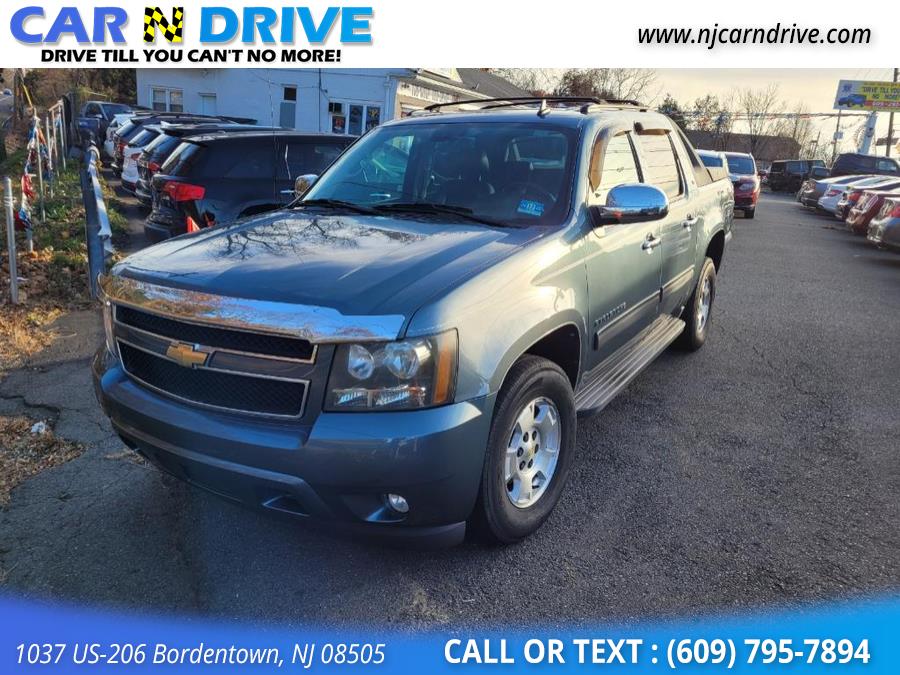 2011 Chevrolet Avalanche LT 4WD, available for sale in Burlington, New Jersey | Car N Drive. Burlington, New Jersey