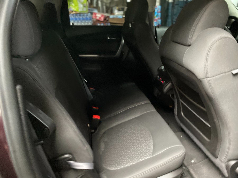 Used GMC Acadia AWD 4dr SLE1 2008 | Middle Village Motors . Middle Village, New York Used GMC Acadia AWD 4dr SLE1 2008 | Middle Village Motors . Middle Village, New York
