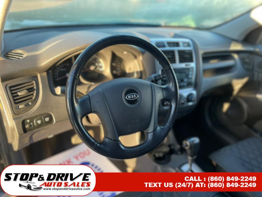 2006 Kia Sportage 4dr LX V6 Auto 4WD, available for sale in East Windsor, Connecticut | Stop & Drive Auto Sales. East Windsor, Connecticut 2006 Kia Sportage 4dr LX V6 Auto 4WD, available for sale in East Windsor, Connecticut | Stop & Drive Auto Sales. East Windsor, Connecticut