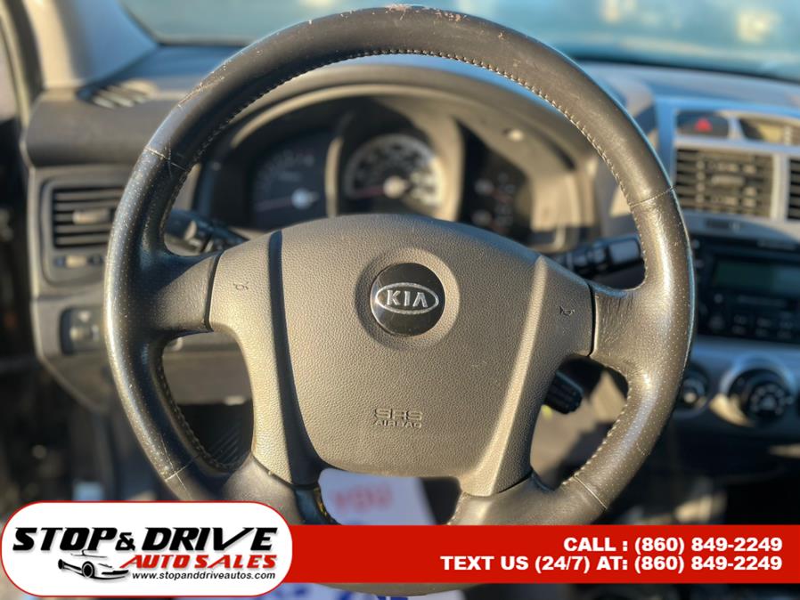 2006 Kia Sportage 4dr LX V6 Auto 4WD, available for sale in East Windsor, Connecticut | Stop & Drive Auto Sales. East Windsor, Connecticut 2006 Kia Sportage 4dr LX V6 Auto 4WD, available for sale in East Windsor, Connecticut | Stop & Drive Auto Sales. East Windsor, Connecticut