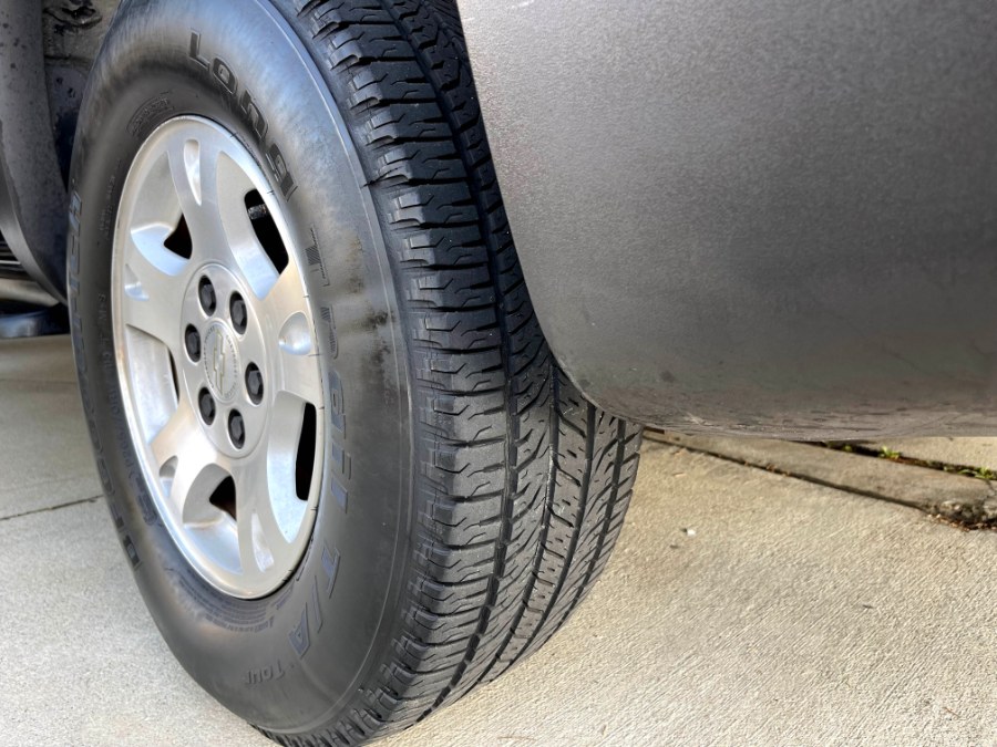 2003 Chevrolet Avalanche 1500 5dr Crew Cab 130" WB, available for sale in Lake Forest, California | Pacific Green Line. Lake Forest, California 2003 Chevrolet Avalanche 1500 5dr Crew Cab 130" WB, available for sale in Lake Forest, California | Pacific Green Line. Lake Forest, California