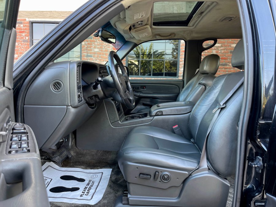 2003 Chevrolet Avalanche 1500 5dr Crew Cab 130" WB, available for sale in Lake Forest, California | Pacific Green Line. Lake Forest, California 2003 Chevrolet Avalanche 1500 5dr Crew Cab 130" WB, available for sale in Lake Forest, California | Pacific Green Line. Lake Forest, California