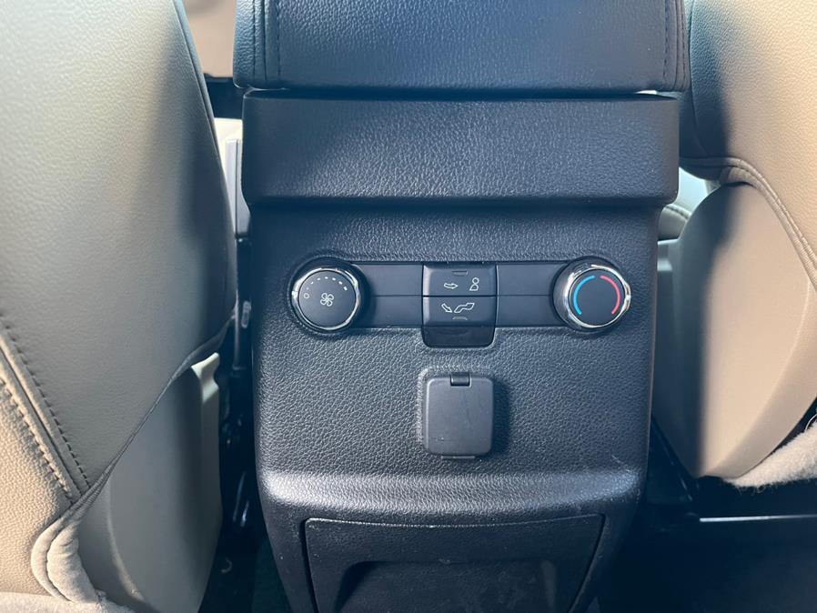 2017 Ford Explorer XLT. CLEAN CARFAX!!!, available for sale in Elmont, New York | Sunrise of Elmont. Elmont, New York 2017 Ford Explorer XLT. CLEAN CARFAX!!!, available for sale in Elmont, New York | Sunrise of Elmont. Elmont, New York
