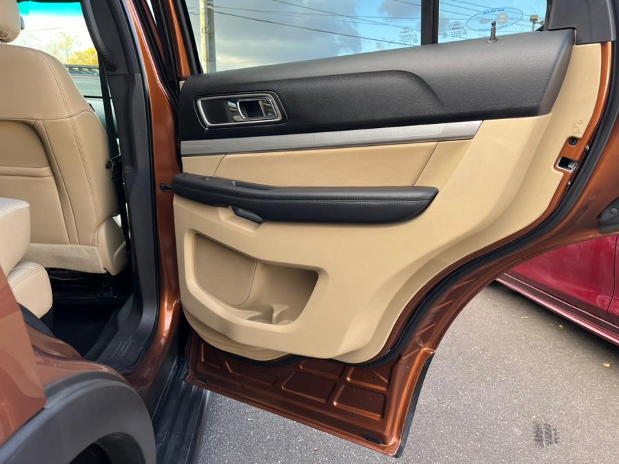2017 Ford Explorer XLT. CLEAN CARFAX!!!, available for sale in Elmont, New York | Sunrise of Elmont. Elmont, New York 2017 Ford Explorer XLT. CLEAN CARFAX!!!, available for sale in Elmont, New York | Sunrise of Elmont. Elmont, New York