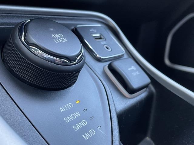 Used Jeep Compass Latitude 2018 | Blasius Federal Road. Brookfield, Connecticut Used Jeep Compass Latitude 2018 | Blasius Federal Road. Brookfield, Connecticut