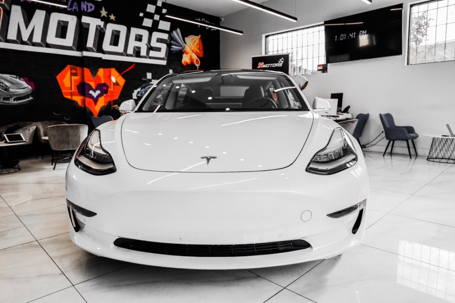 Used Tesla Model 3 Long Range Battery AWD 2018 | 26 Motors Long Island. ELMONT, New York Used Tesla Model 3 Long Range Battery AWD 2018 | 26 Motors Long Island. ELMONT, New York