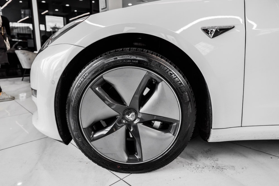 Used Tesla Model 3 Long Range Battery AWD 2018 | 26 Motors Long Island. ELMONT, New York Used Tesla Model 3 Long Range Battery AWD 2018 | 26 Motors Long Island. ELMONT, New York