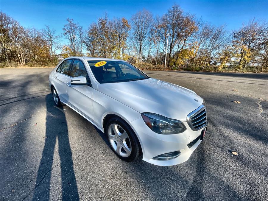 2016 Mercedes-Benz E-Class 4dr Sdn E 350 Luxury 4MATIC, available for sale in Stratford, Connecticut | Wiz Leasing Inc. Stratford, Connecticut