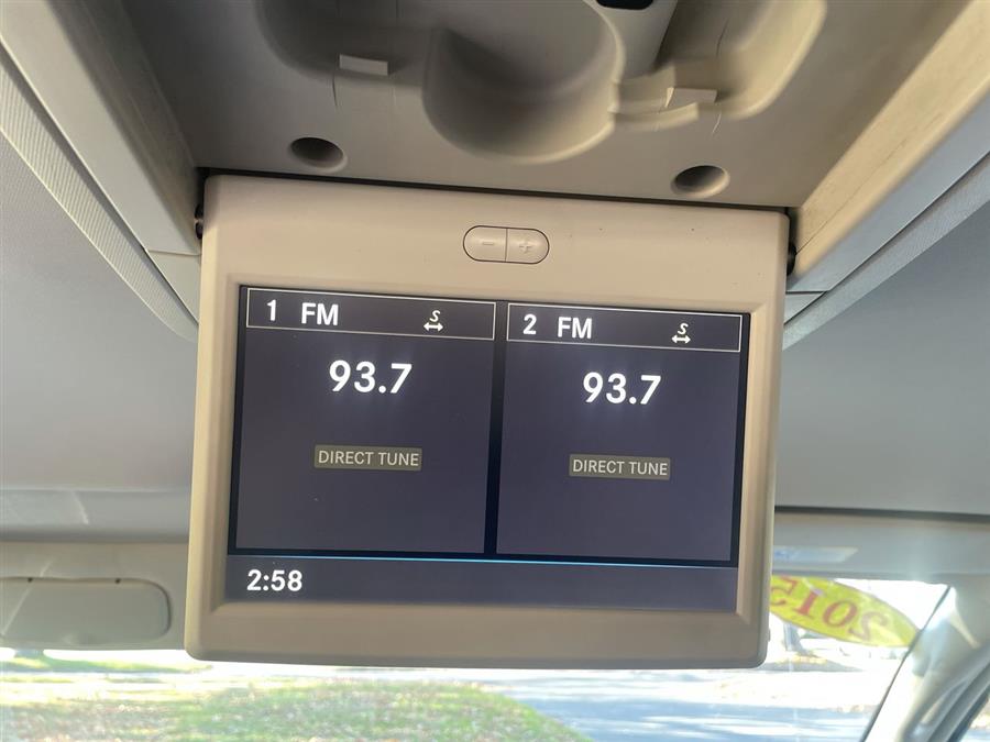 Used Chrysler Town & Country 4dr Wgn Touring 2015 | Wiz Leasing Inc. Stratford, Connecticut Used Chrysler Town & Country 4dr Wgn Touring 2015 | Wiz Leasing Inc. Stratford, Connecticut