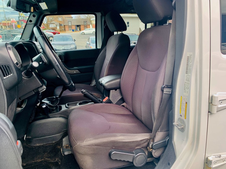 Used Jeep Wrangler Unlimited 4WD 4dr Sport 2014 | Second Street Auto Sales Inc. Manchester, New Hampshire Used Jeep Wrangler Unlimited 4WD 4dr Sport 2014 | Second Street Auto Sales Inc. Manchester, New Hampshire